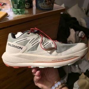 Salomon Men's Gray and Red Running Shoes